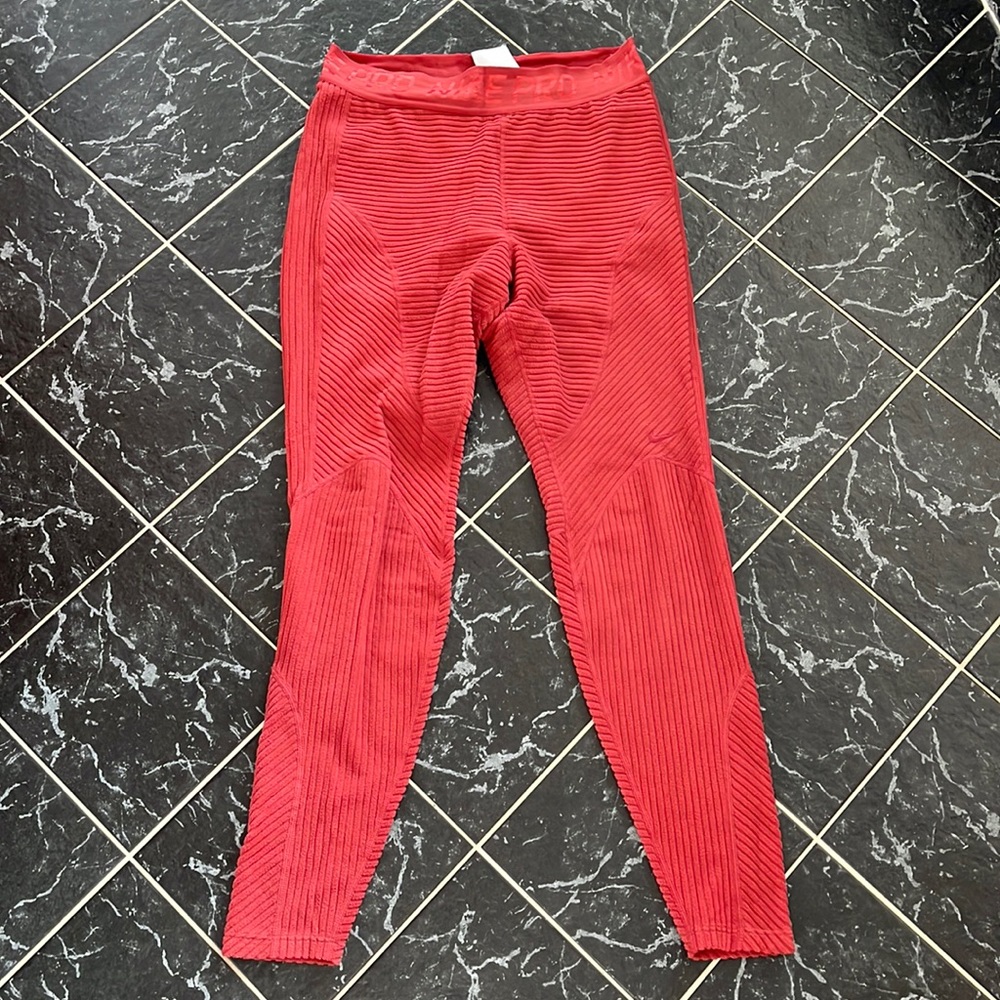 Nike Pro hyper warm pants size M